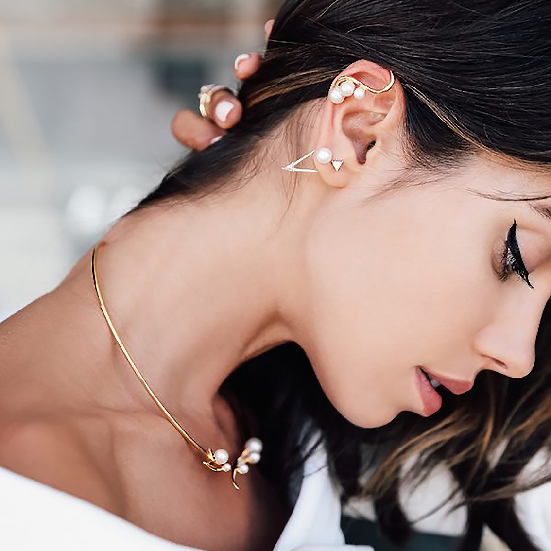 夏季珍珠饰品保养指南 巧妙避开化妆品，越戴越光亮如新